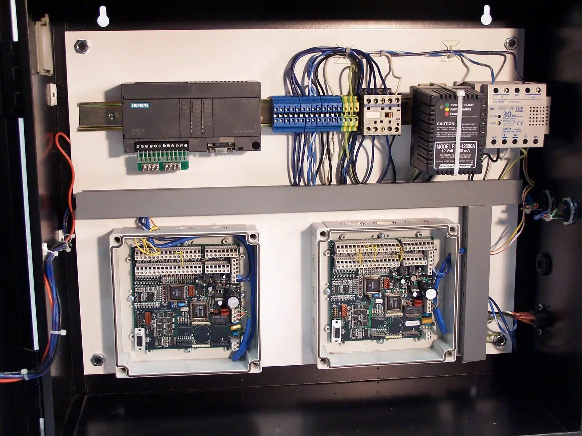 Industrial Sensing, Monitoring, and Controls | Tecnova.com Custom Industrial Controls & Complete Monitoring Systems.